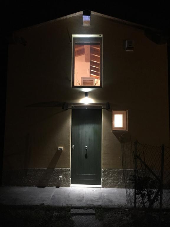 B&B Nido Sui Laghi San Donnino della Nizzola Exterior photo