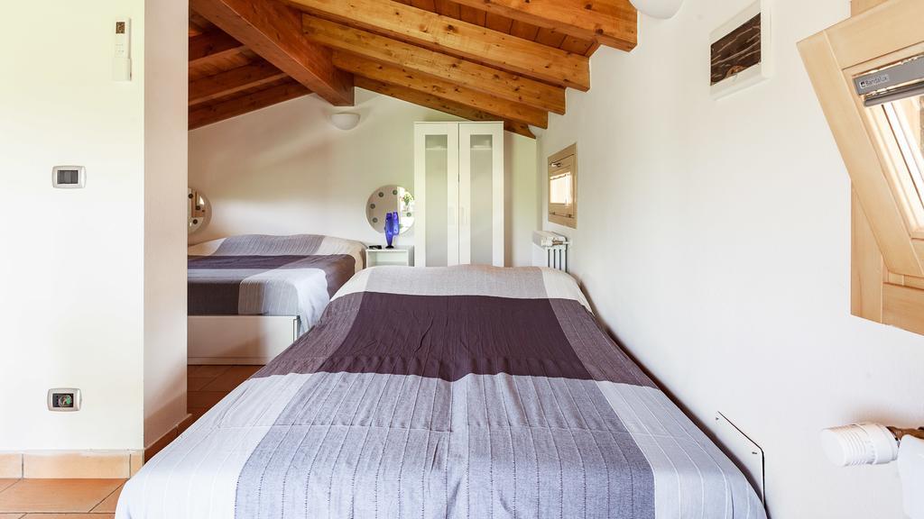 B&B Nido Sui Laghi San Donnino della Nizzola Exterior photo