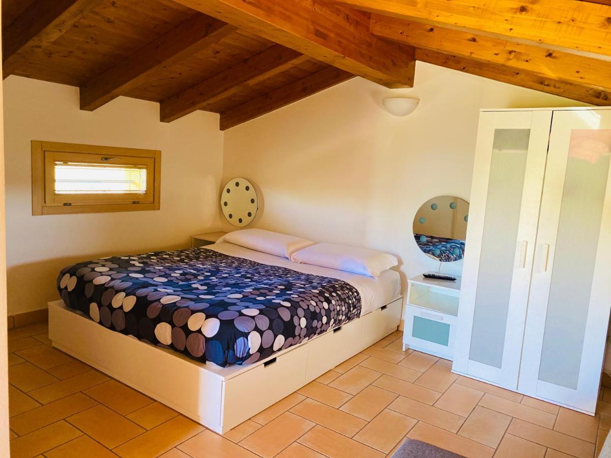 B&B Nido Sui Laghi San Donnino della Nizzola Exterior photo